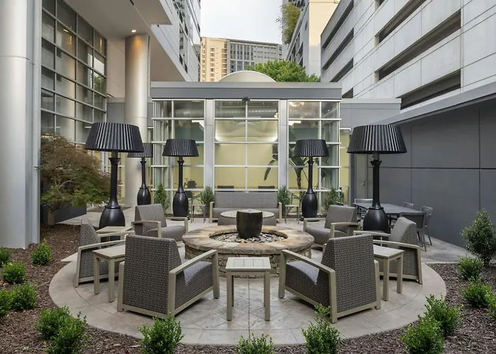 Pet Friendly hotel: Courtyard By Marriott Atlanta Buckhead